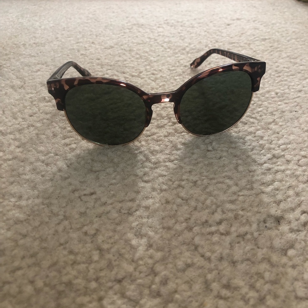 Swway tortoiseshell sunglasses in original packaging
